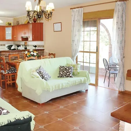 4 Bedroom Amazing In Holiday home *