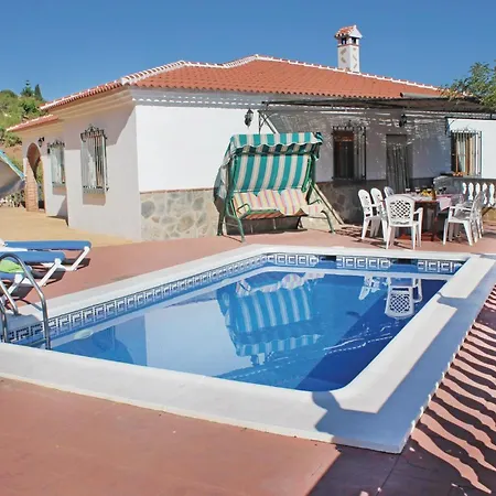 4 Bedroom Amazing In Holiday home *
